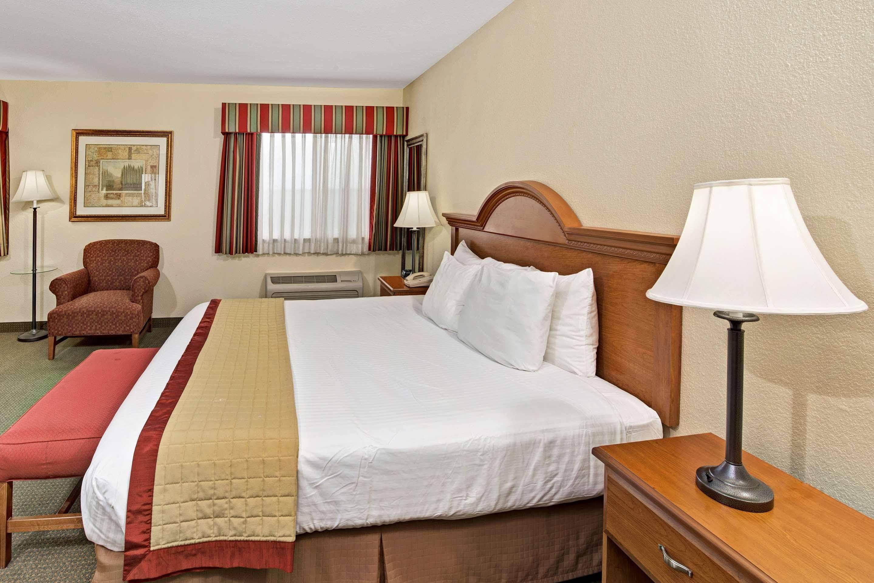 Baymont By Wyndham Indianapolis Hotel Buitenkant foto