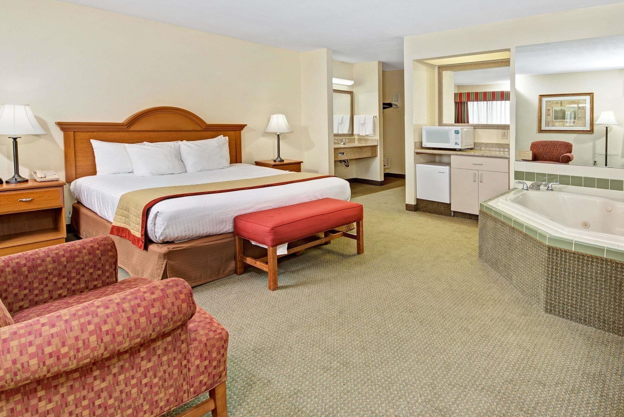 Baymont By Wyndham Indianapolis Hotel Buitenkant foto